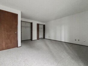 Building Photo - 14327-14123 123rd Ave NE