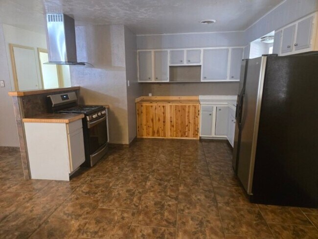 Foto del edificio - 2329 N Kimberly Dr