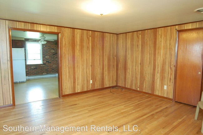 Building Photo - 3 br, 1 bath House - 3705 Jefferson Rd.