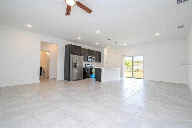 Foto del edificio - 16919 SW 37th Terrace Rd