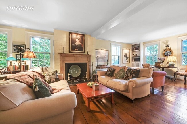 Building Photo - 12 Union St