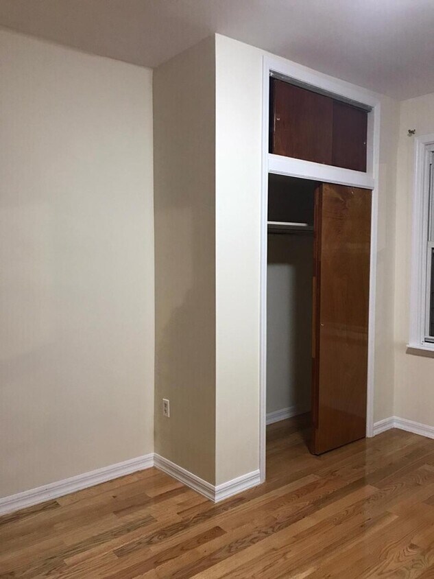 118 Clara St, Brooklyn, NY 11218 Townhome Rentals in Brooklyn NY