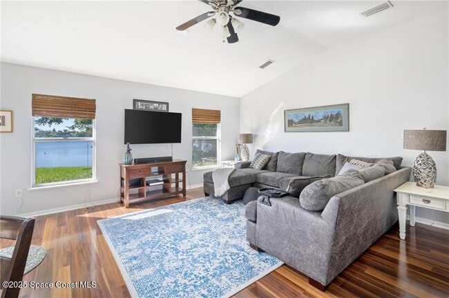 Foto del edificio - 935 Southlakes Way SW