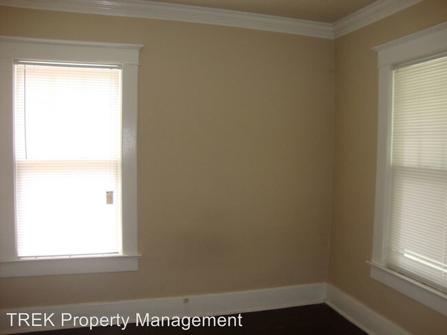 Foto del edificio - 2 br, 1 bath Apartment - 3478 Tutwiler Ave #2