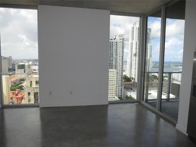 Foto del edificio - 151 SE 1st St
