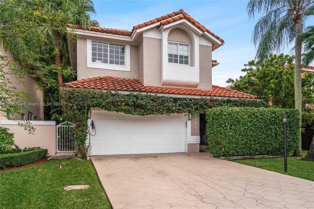 Primary Photo - 4745 NW 103rd Ct