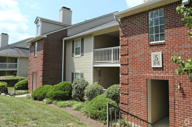 Building Photo - Patchen Oaks