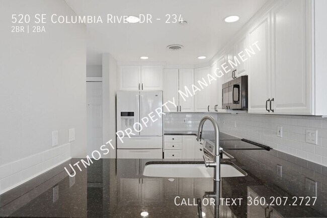 Foto del edificio - 520 SE Columbia River Dr