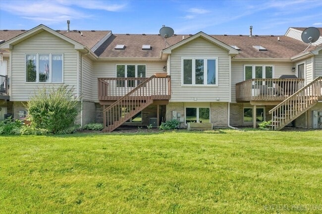 Building Photo - 306 E Conley Dr