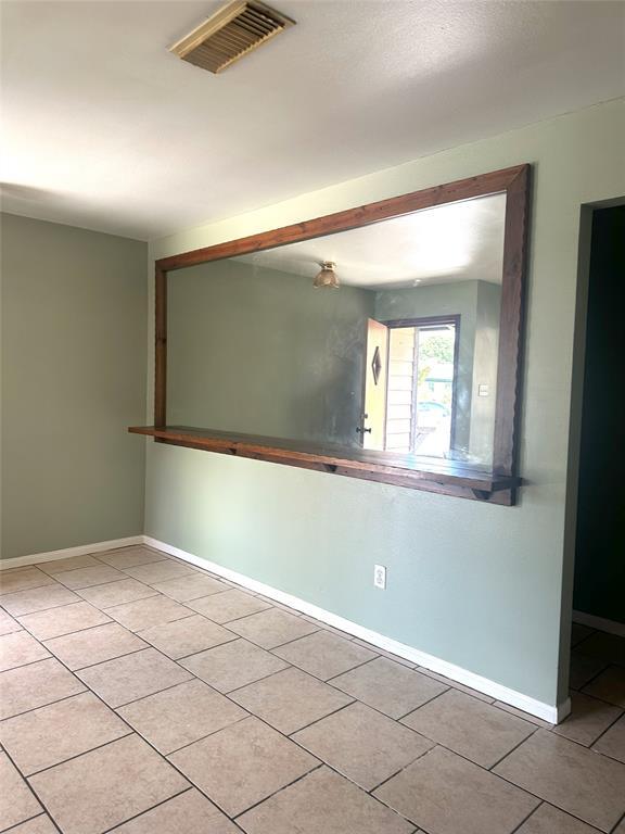 Building Photo - 15323 E Fondren Cir