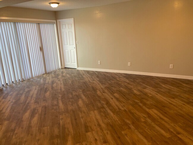 Foto del edificio - 359 N 400 E