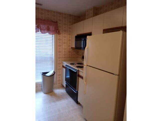 Building Photo - 2110 Wexford Oaks Court Fayetteville, Nc 2...