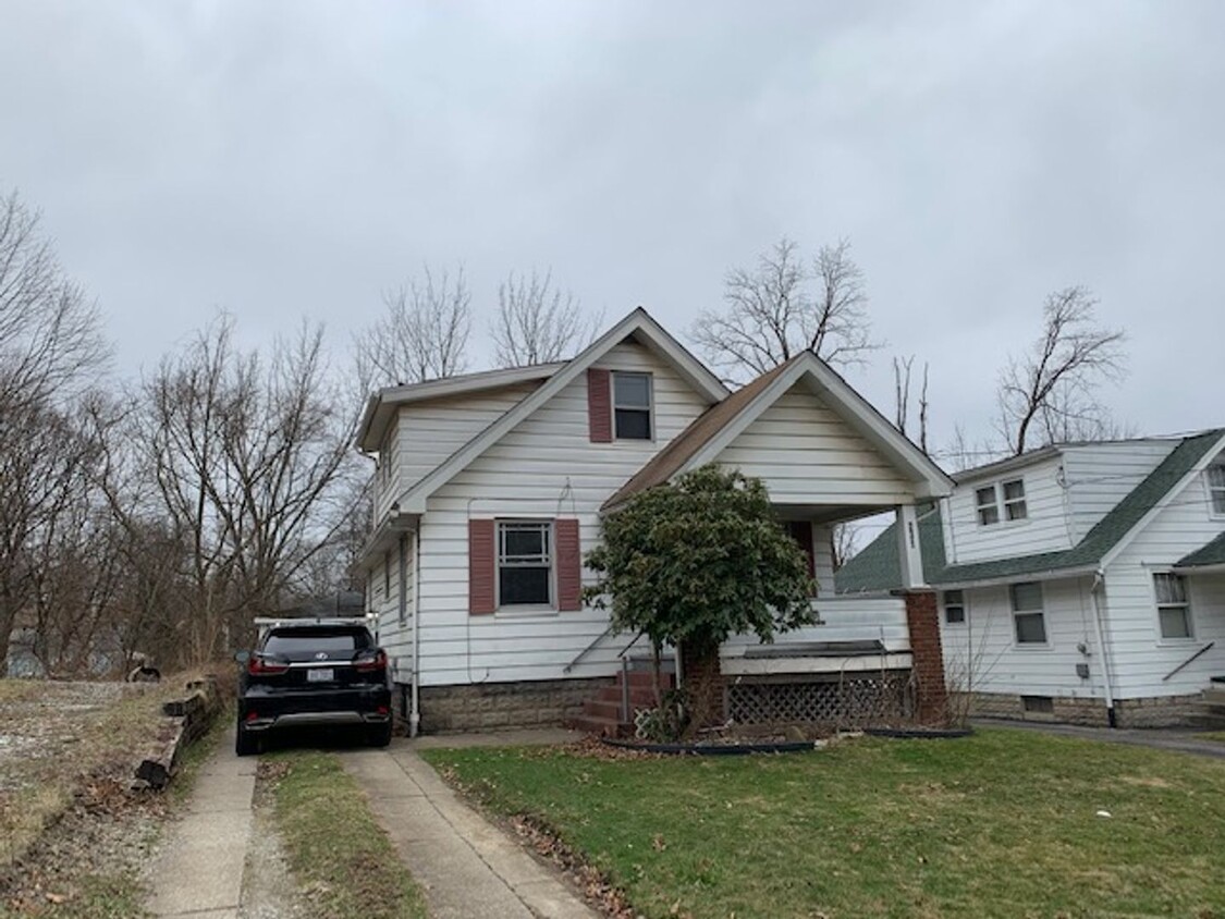 Primary Photo - YOUNGSTOWN SOUTH 3 BEDROOM HOME