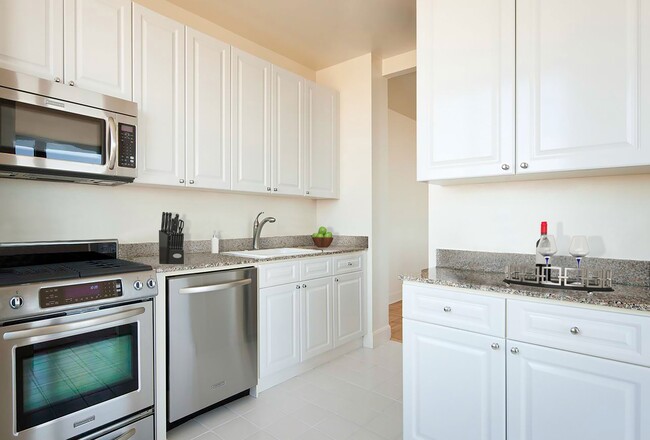 Foto del edificio - 400 E 84th St