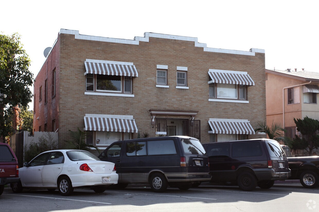 Foto del edificio - 928 Cedar Ave