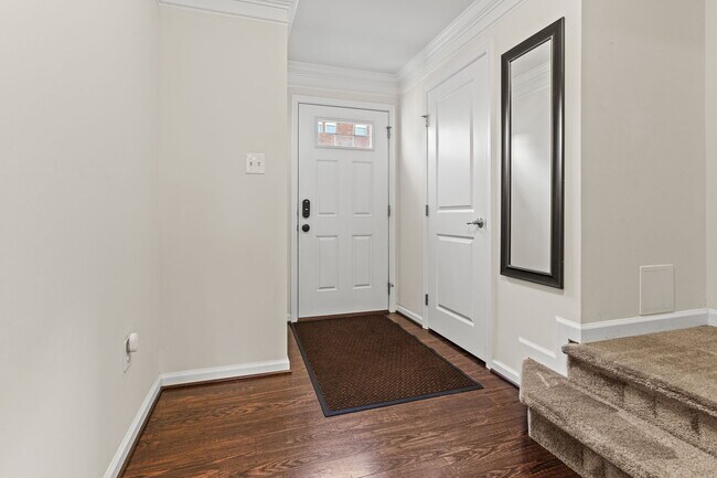Foto del edificio - 6405 Walcott Ln