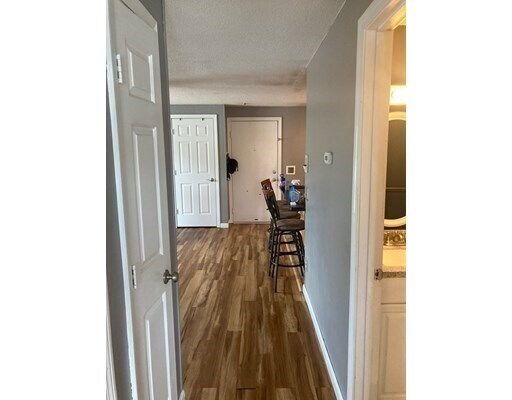 Foto del edificio - 1475 Braley Rd