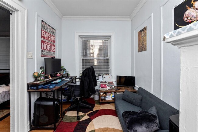 Foto del edificio - 3449 N Elaine Pl