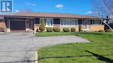 Building Photo - 83 Thickson Rd N