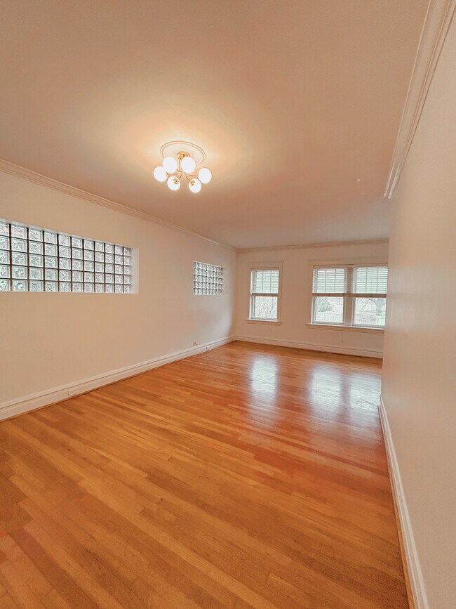 2705 S Kingshighway Blvd, Saint Louis, MO 63139 - Apartments in Saint