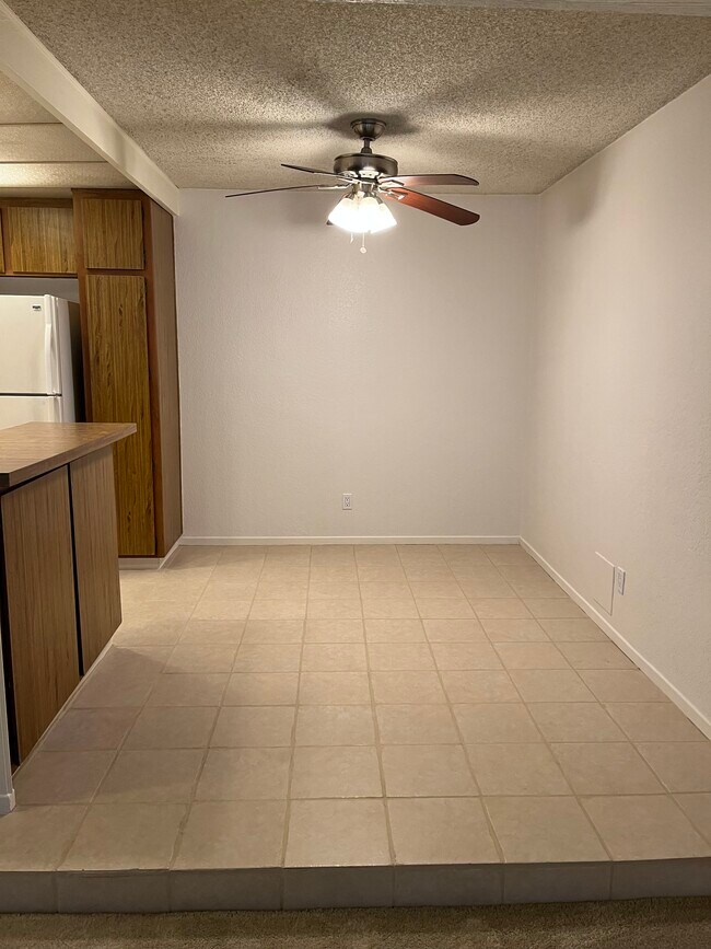 Building Photo - 21372 Brookhurst St