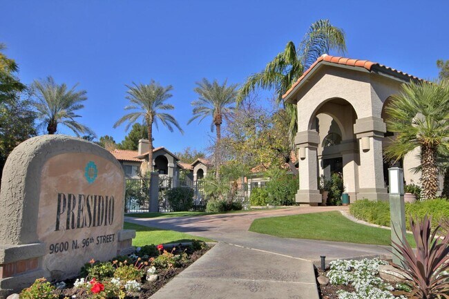 Foto del edificio - 9600 N 96th St