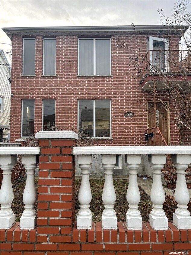 Primary Photo - 85-12 Parsons Blvd