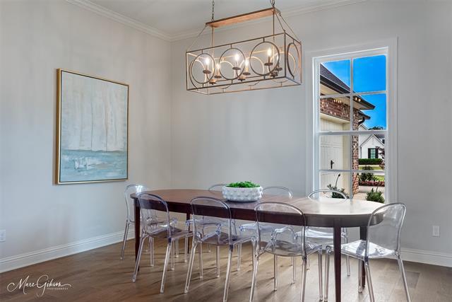 Foto del edificio - 9827 Canebrake Ln