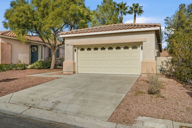 Foto del edificio - SUMMERLIN NORTH!!! SINGLE STORY!!! LARGE YARD!!! RECENTLY RENOVATED!!! NEW CARPET!!! NEAR DOWNTOW...