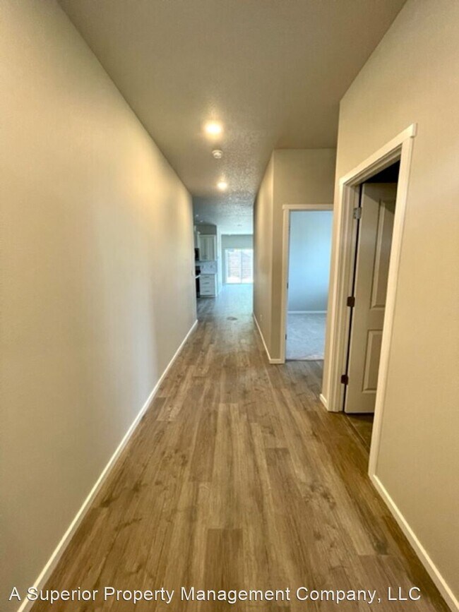 Building Photo - 3 br, 2 bath House - 20593 SE Byron Ave
