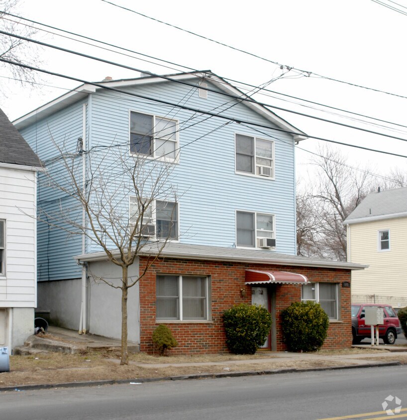 Building Photo - 649 W Grand Ave
