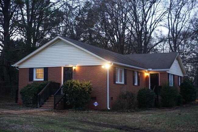 Photo - 8033 Albemarle Rd Townhome