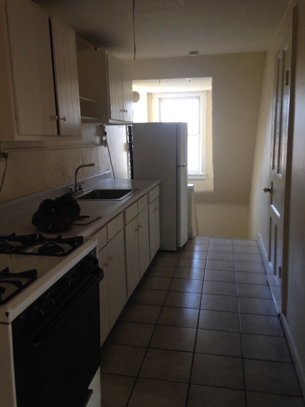 Primary Photo - 754 Elmwood Ave