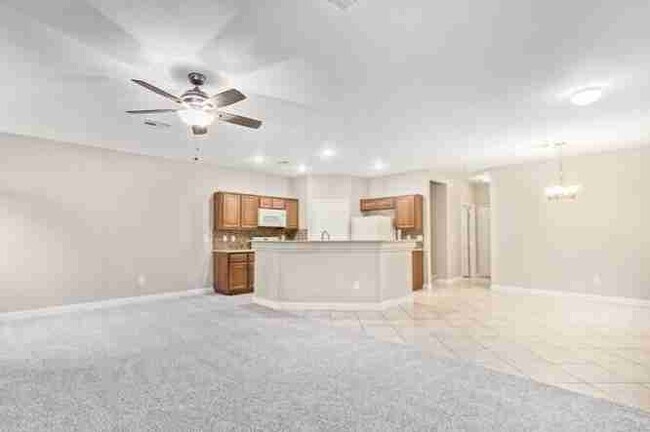 Foto del edificio - 7056 N Caribou Ridge St