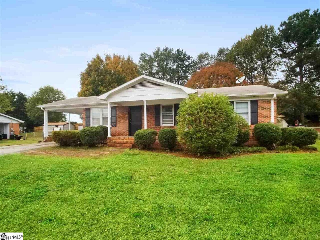 Foto principal - 1013 McAlister Rd