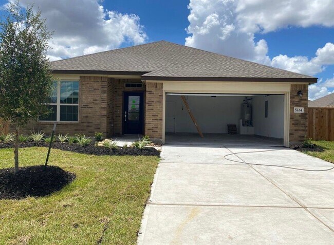 Foto del edificio - 5224 Pine Pass Dr
