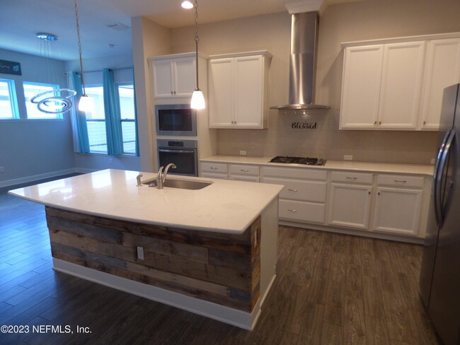 Foto del edificio - 92 Archwood Dr