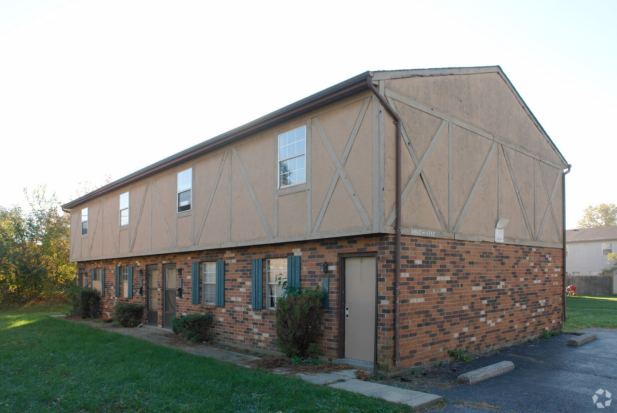 Foto principal - 6862-6868 Garden Terrace Rd