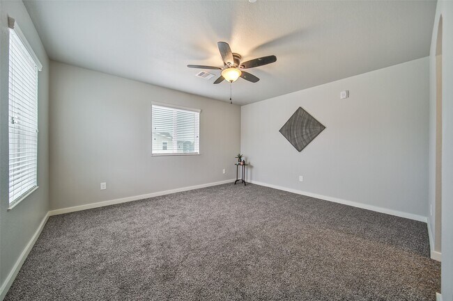 Foto del edificio - 21155 Gosling Rd