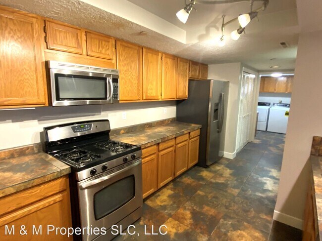 Foto del edificio - 2 br, 2 bath House - 3125 E Kennedy Dr #70...