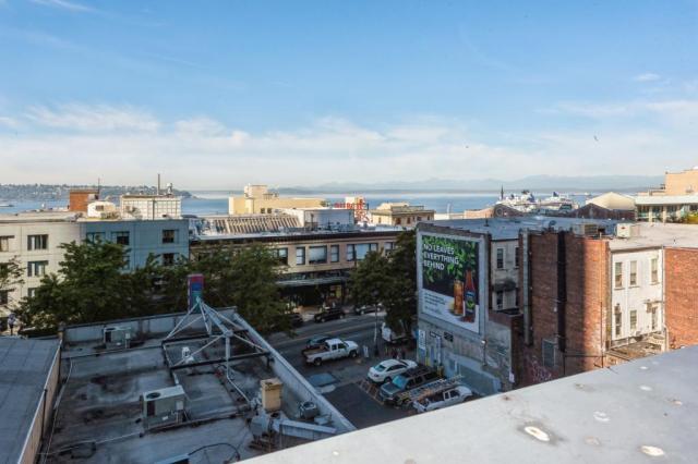 Building Photo - 1 bedroom in Seattle WA 98101