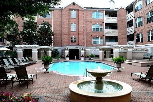 Foto del edificio - 2110 Welch St