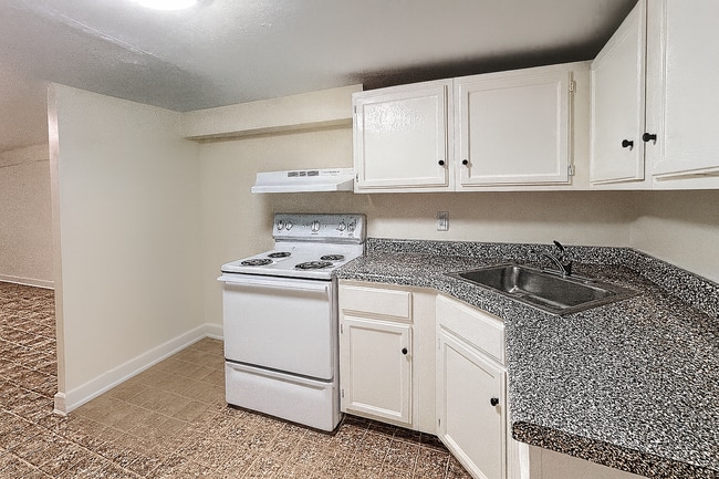 Building Photo - 1101 43rd St