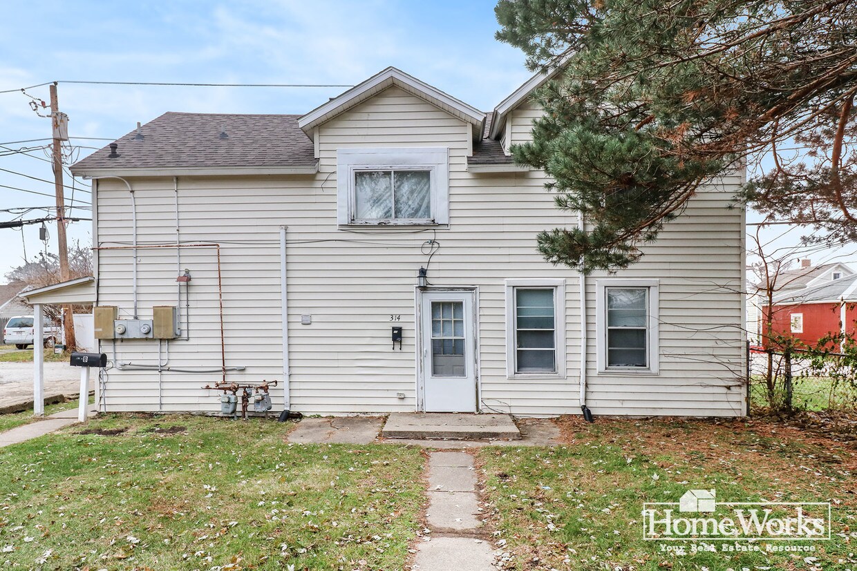 Primary Photo - 314 W Battell St