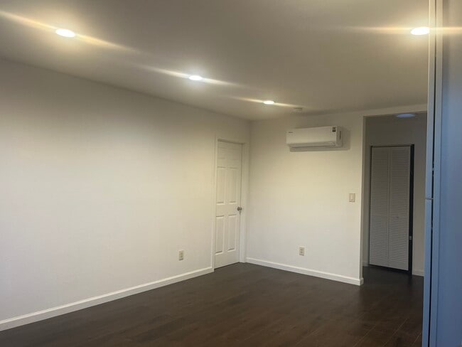 Foto del edificio - 27448 Lyford St