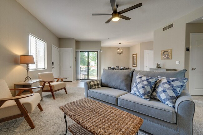 Foto del edificio - 9151 W Greenway Rd