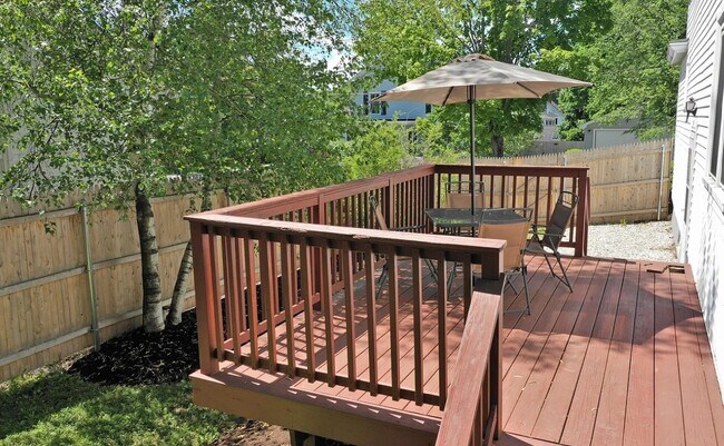 Building Photo - Spacious 3BR/3BA Home in Bangor – 1,859 Sq Ft – $1,950/Month