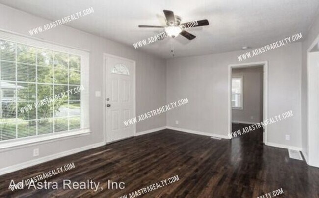 Foto del edificio - Beautifully Remodeled Independence Home-Available NOW!!