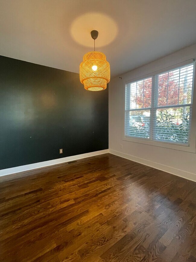 Foto del edificio - 561A Veritas St