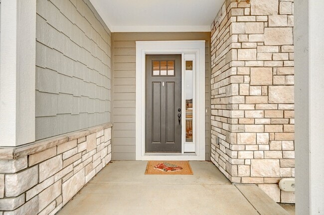 Building Photo - $2,350.00 - 2 Beds, 2.5 Baths, Townhouse i...